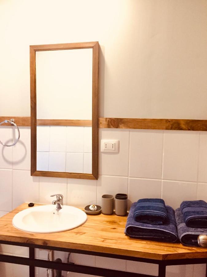 Hostal Esquina Patagonica コイハイケ エクステリア 写真