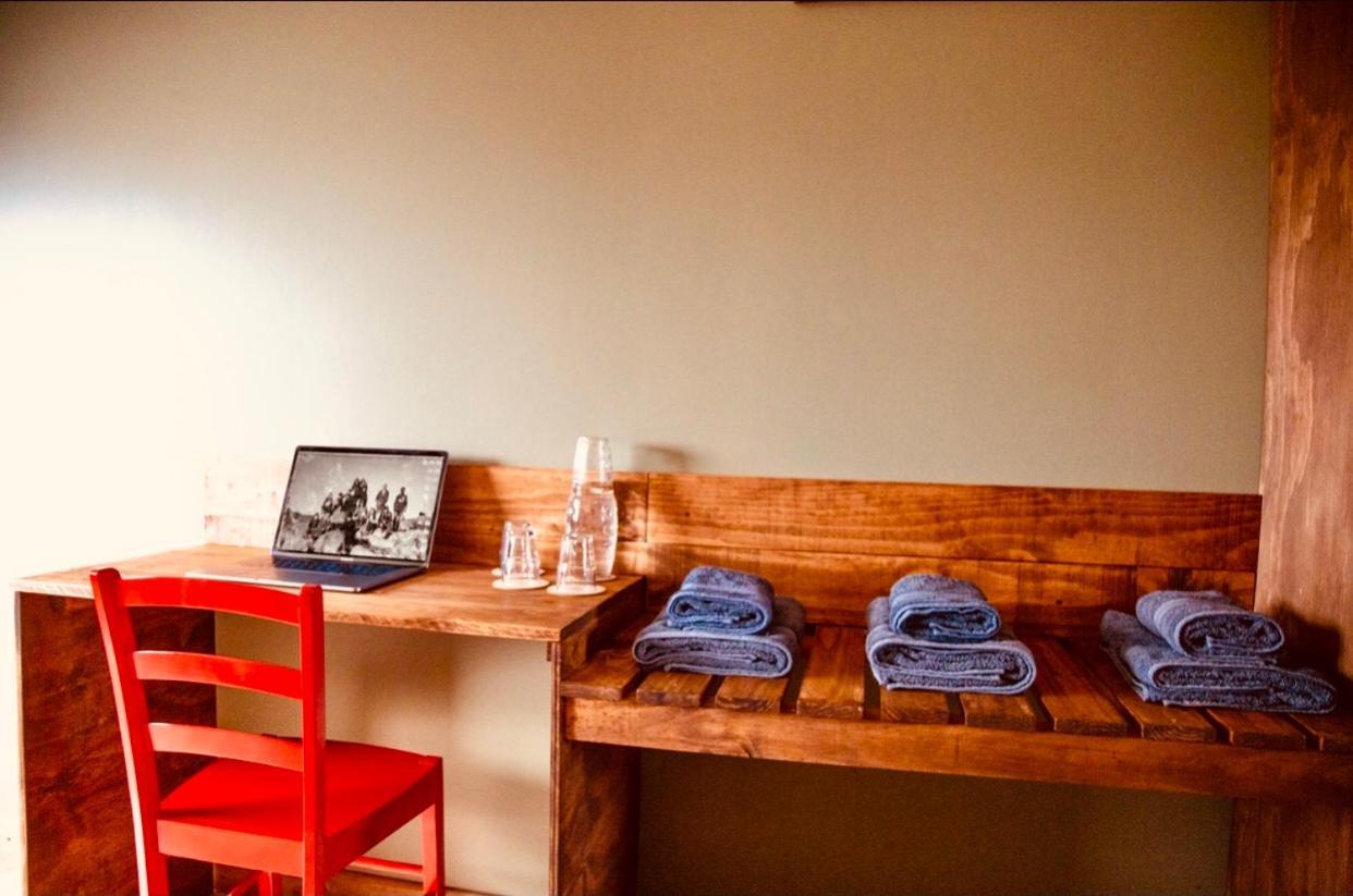 Hostal Esquina Patagonica コイハイケ エクステリア 写真